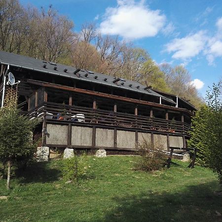 Hotel Cabana La Noi Rîşnov Exteriér fotografie