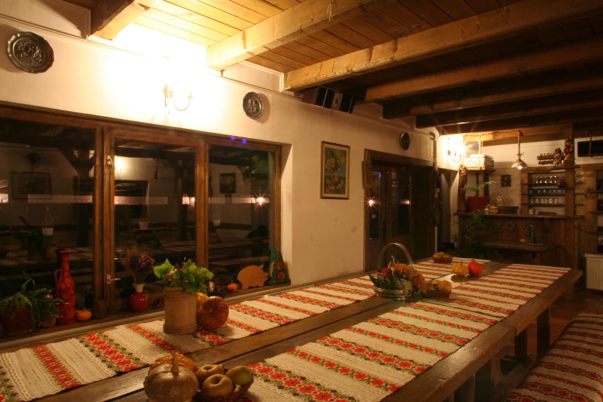 Hotel Cabana La Noi Rîşnov Exteriér fotografie