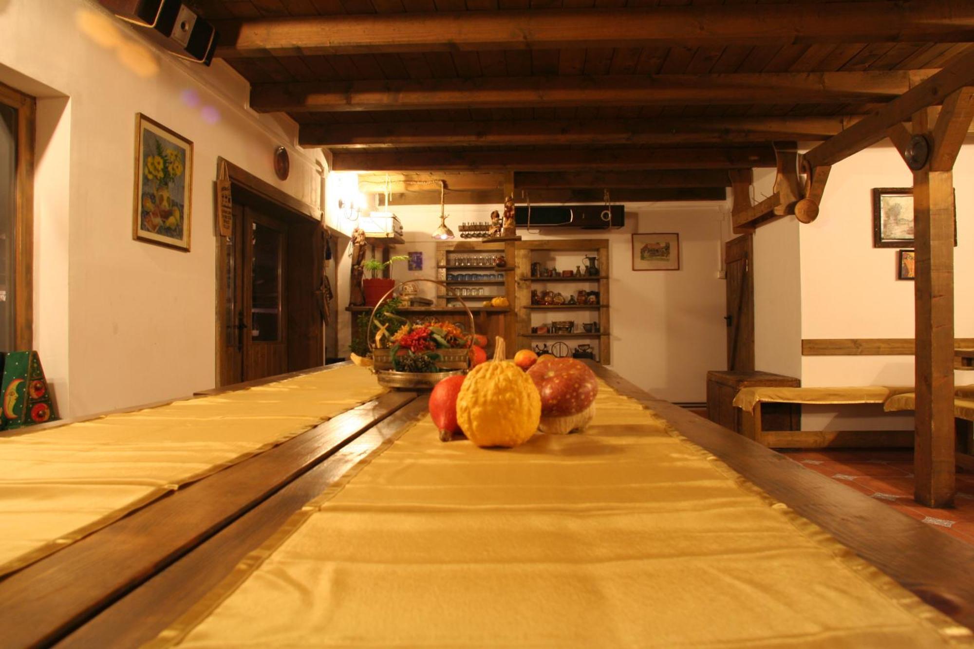Hotel Cabana La Noi Rîşnov Exteriér fotografie