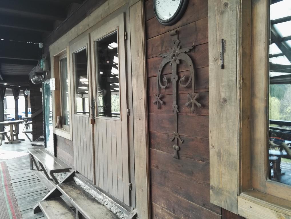 Hotel Cabana La Noi Rîşnov Exteriér fotografie